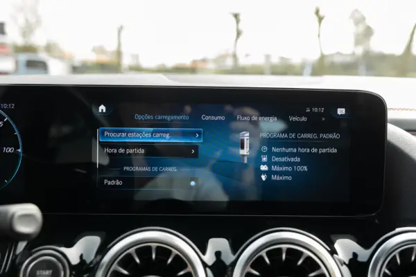 Mercedes-Benz EQA 250 AMG Line 32