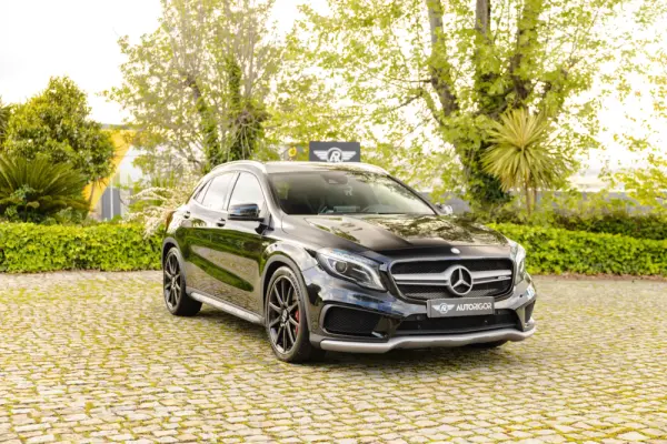 Mercedes-Benz GLA 45 AMG 4-Matic 6