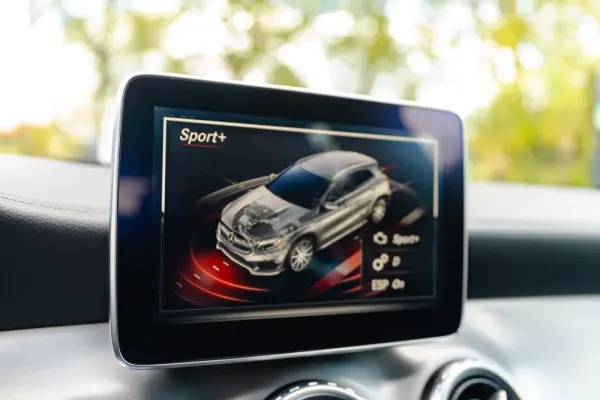 Mercedes-Benz GLA 45 AMG 4-Matic 19