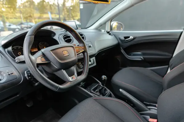 SEAT Ibiza ST 1.2 TSi FR 10