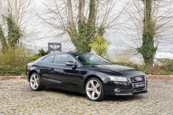 Audi A5 2.0 TDi S-line 7