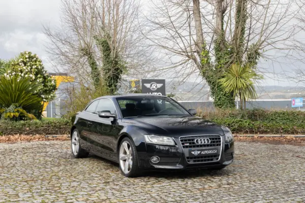 Audi A5 2.0 TDi S-line 8