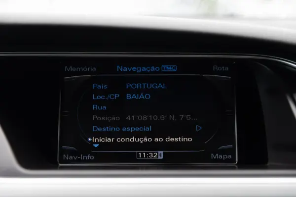 Audi A5 2.0 TDi S-line 18