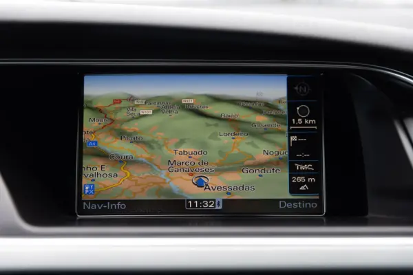 Audi A5 2.0 TDi S-line 19