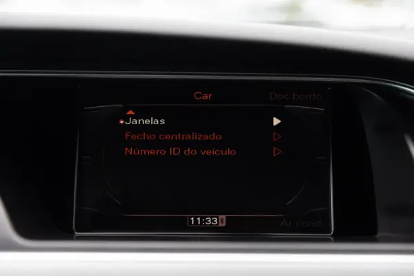 Audi A5 2.0 TDi S-line 27