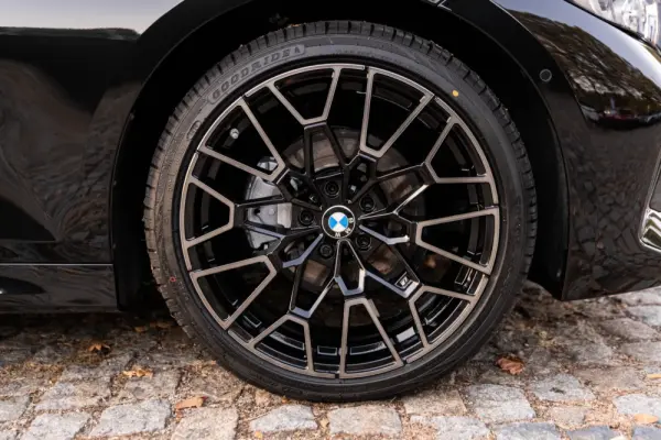 BMW 320 d Touring Pack Desportivo M Auto 9