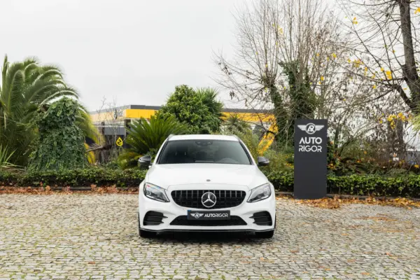 Mercedes-Benz C 220 d AMG Line 1