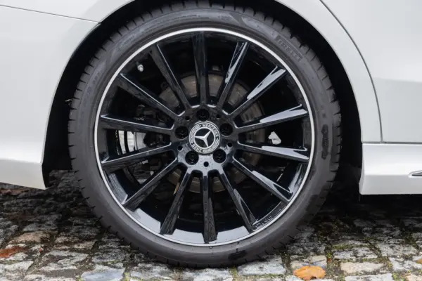 Mercedes-Benz C 220 d AMG Line 9