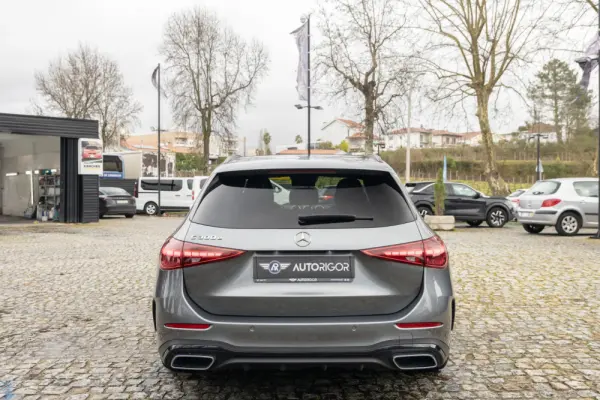 Mercedes-Benz C 300 e AMG Line 5