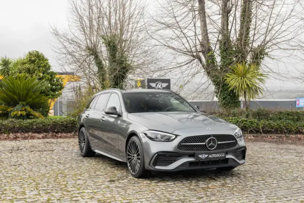 Mercedes-Benz C 300 e AMG Line 8