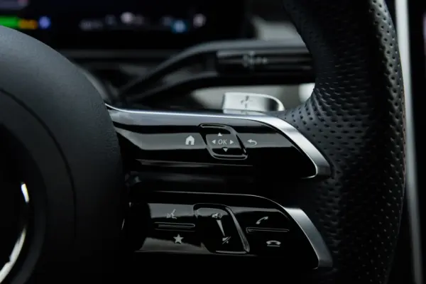 Mercedes-Benz C 300 e AMG Line 53