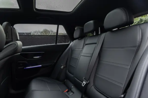 Mercedes-Benz C 300 e AMG Line 56