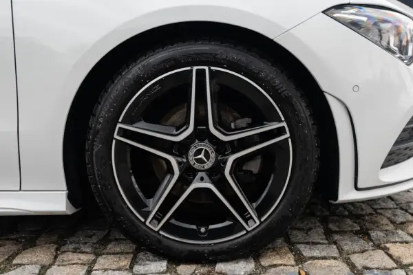 Mercedes-Benz CLA 200 d AMG Line Aut. 9