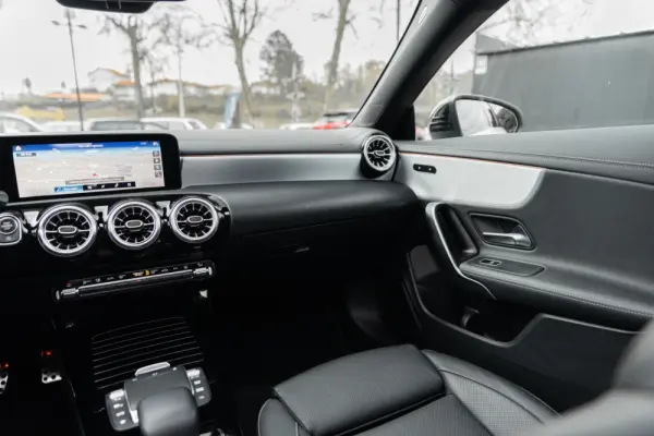 Mercedes-Benz CLA 200 d AMG Line Aut. 15