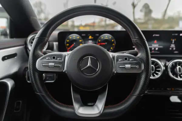 Mercedes-Benz CLA 250 AMG Line Aut. 12