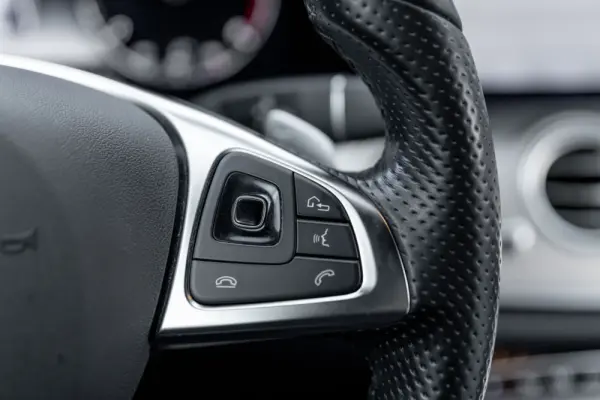 Mercedes-Benz E 220 d AMG 46