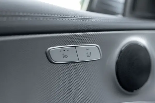 Mercedes-Benz E 220 d AMG 49