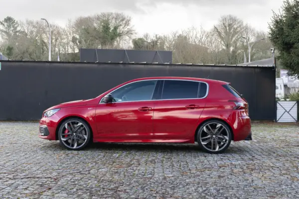 Peugeot 308 1.6 e-THP GTi 4