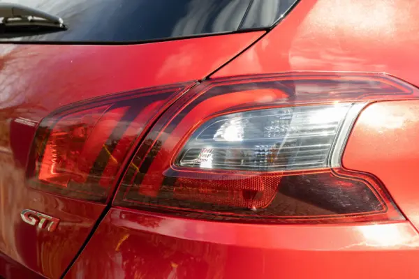 Peugeot 308 1.6 e-THP GTi 10