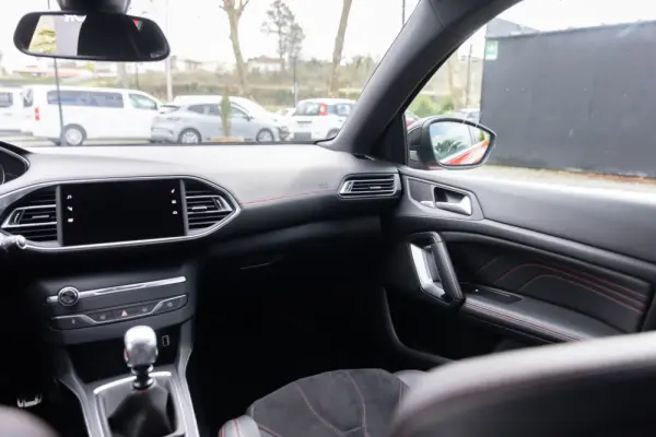 Peugeot 308 1.6 e-THP GTi 16