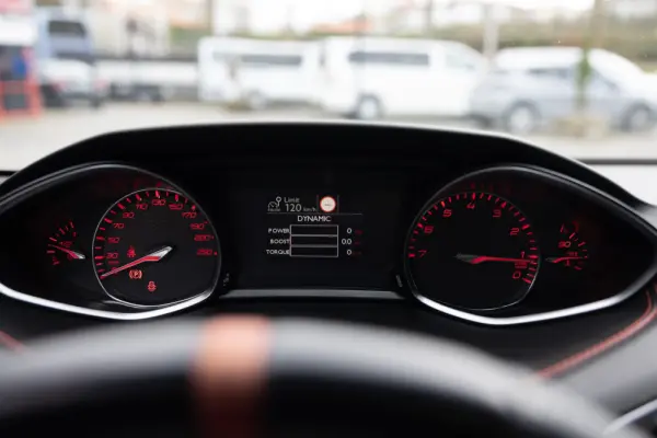 Peugeot 308 1.6 e-THP GTi 18
