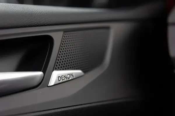Peugeot 308 1.6 e-THP GTi 32