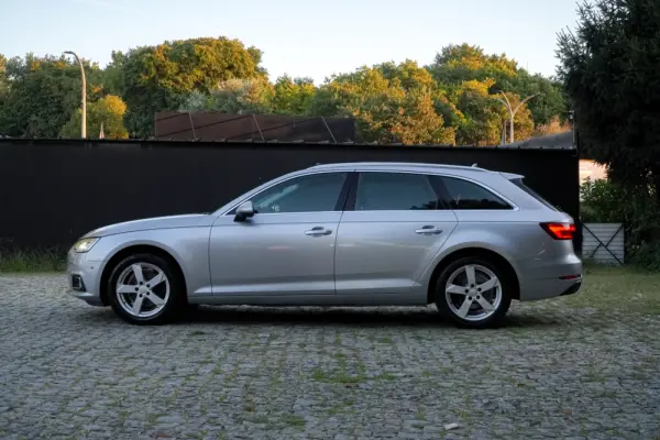 Audi A4 Avant 4