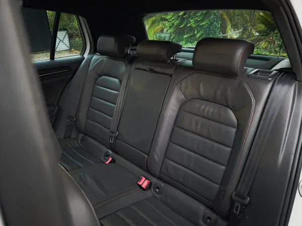 Volkswagen Golf 2.0 TSi GTi Performance 39