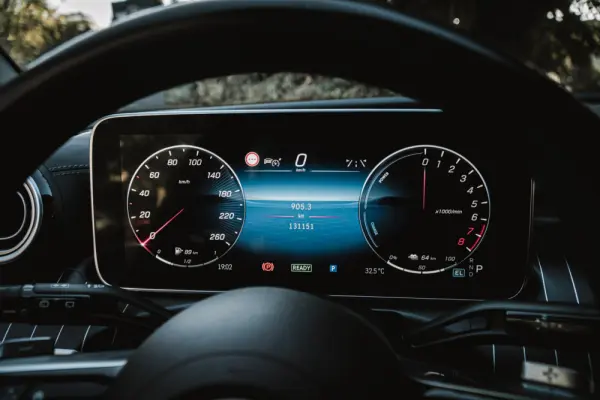Mercedes-Benz C 300 e AMG Line 18