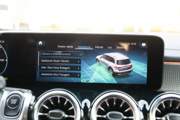 Mercedes-Benz EQB 300 4Matic AMG Line 42