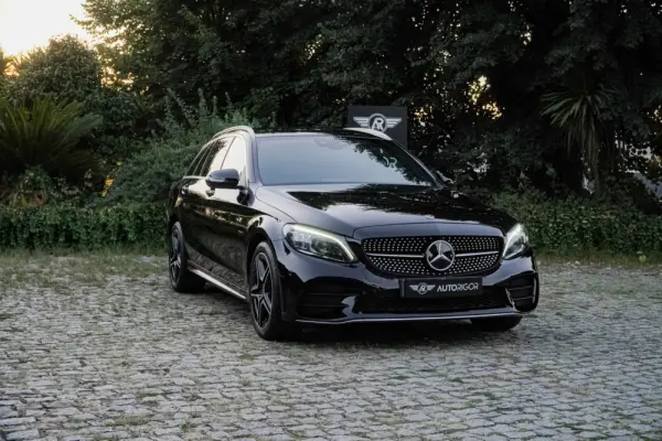 Mercedes-Benz C 300 Outro 8