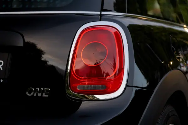 MINI 3 Portas One 11