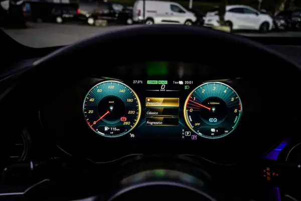 Mercedes-Benz C 300 Outro 26