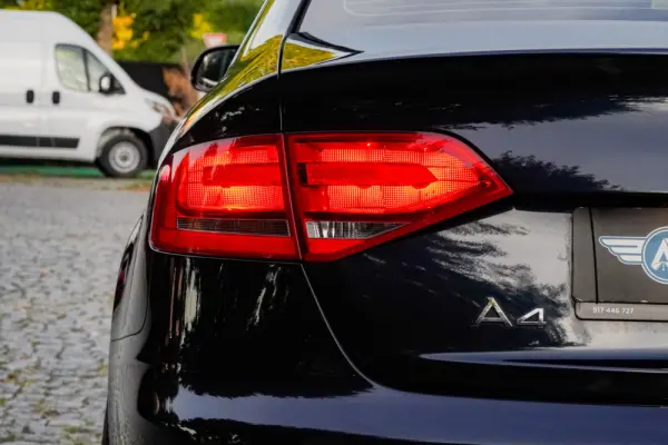 Audi A4 2.0 TDI 11