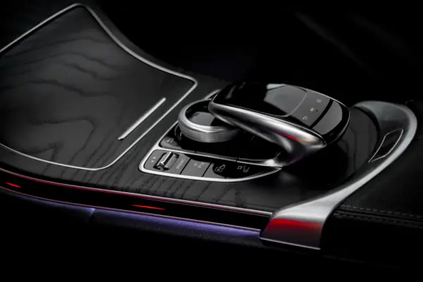 Mercedes-Benz C 300 Outro 18