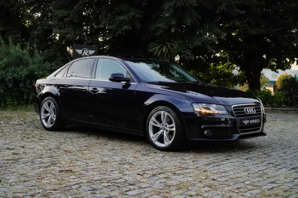 Audi A4 2.0 TDI 9