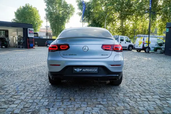 Mercedes-Benz GLC 300 de Coupe 4Matic 9G-TRONIC AMG Line 5