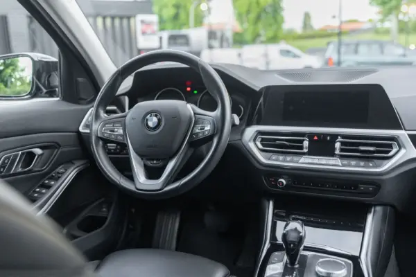 BMW 320 PACK M - LOOK M3 16