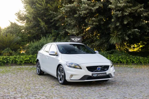 Volvo V40 1.6 D2 R-Design 8