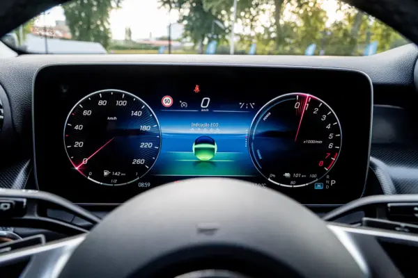 Mercedes-Benz GLC 300 e 4Matic 9G-TRONIC AMG Line Advanced 29