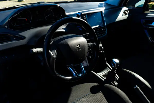 Peugeot 208 1.5 BlueHDi Allure 10
