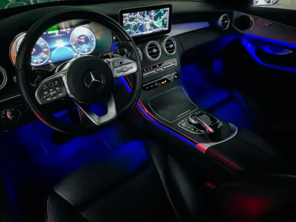 Mercedes-Benz C 300 Outro 53