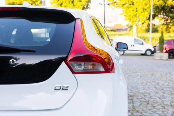 Volvo V40 1.6 D2 R-Design 11