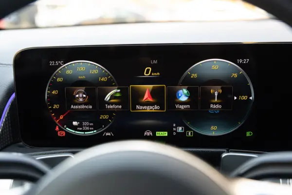 Mercedes-Benz EQB 300 4Matic AMG Line 32
