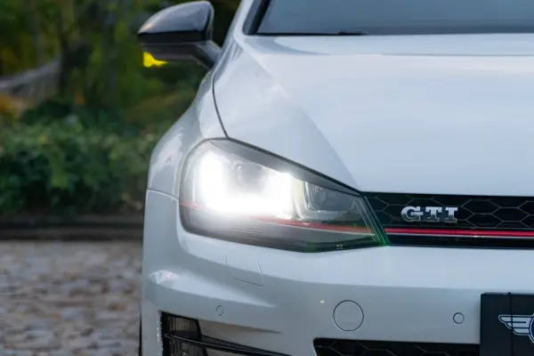 Volkswagen Golf 2.0 TSi GTi Performance 12
