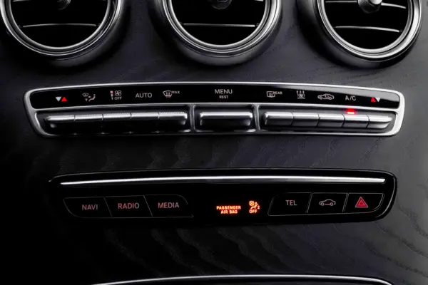 Mercedes-Benz C 300 Outro 20