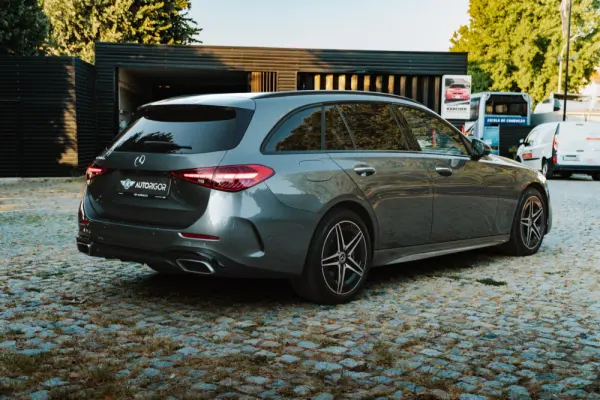 Mercedes-Benz C 300 e AMG Line 6