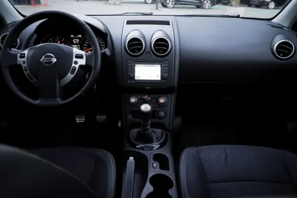 Nissan Qashqai 15