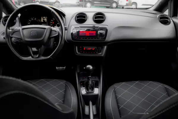 SEAT Ibiza Cupra 16