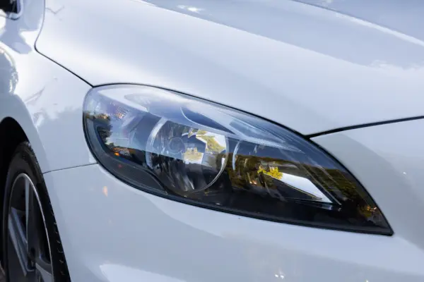 Volvo V40 1.6 D2 R-Design 10